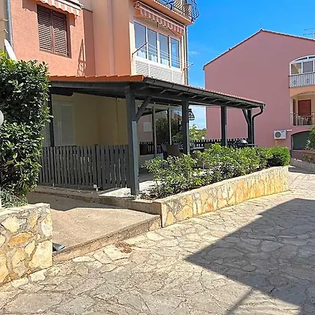 Matea Biograd Na Moru